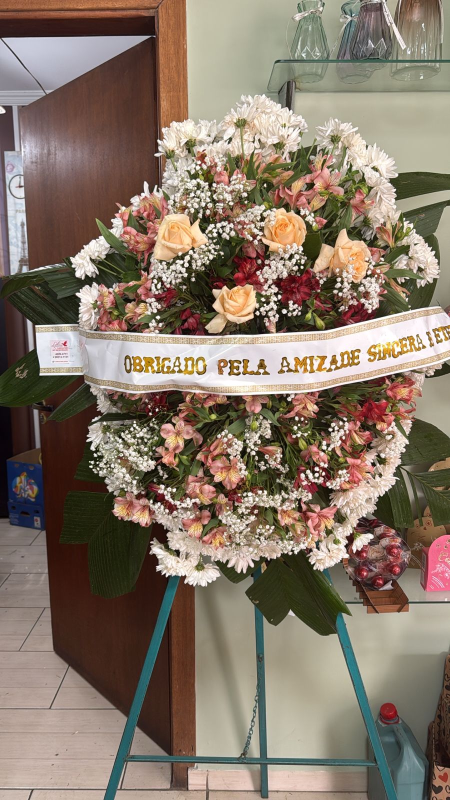 Coroa de flores da Letícia Floricultura em Salto — composição 22